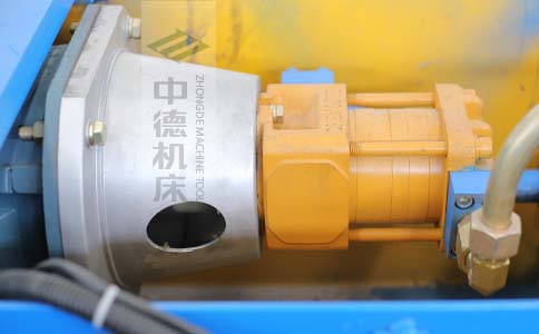 ZDPK-8025采用國(guó)內(nèi)一流品牌電機(jī)及油泵，動(dòng)力強(qiáng)勁，噪音低.jpg